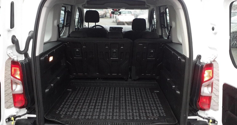 Toyota Proace City Verso cena 77900 przebieg: 88770, rok produkcji 2020 z Sokołów Małopolski małe 191